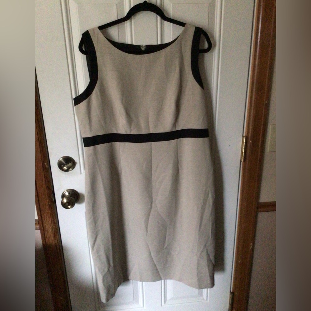 Black Label by Evan Piccone sleeveless dress